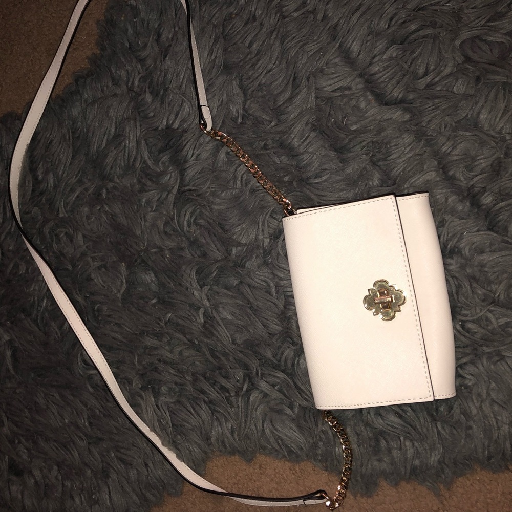 White Crown & Ivy Purse
